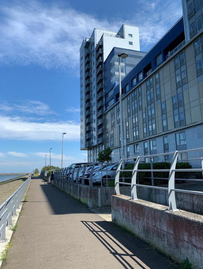 Beautiful Modern Sea-Side Apartment In The City Edinburgh Exteriér fotografie